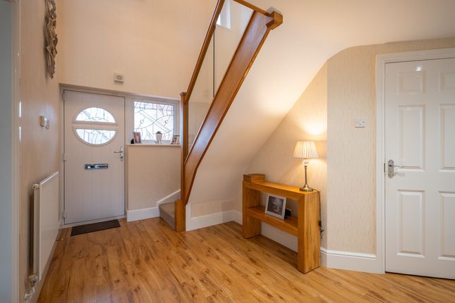 2, Jones Close, Fradley photo 3