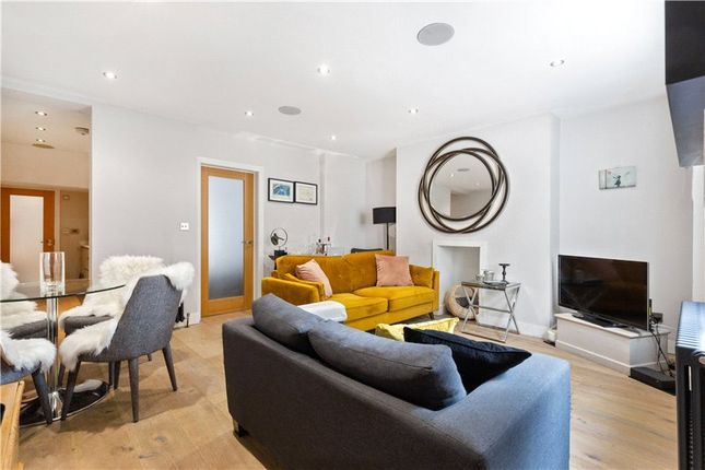 Flat to rent in Gunter Grove, West Chelsea, London