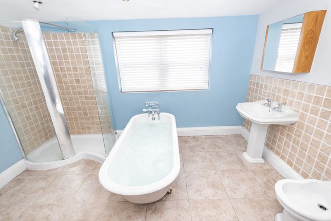 97 Northgate Road, Stockport photo 4