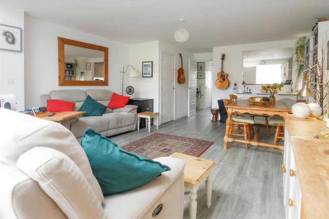 54, Benjamin Gray Drive, Littlehampton photo 4