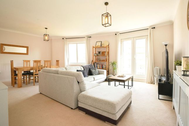 Image of 15 Carlotta Way, Cardiff, CF10 5FY