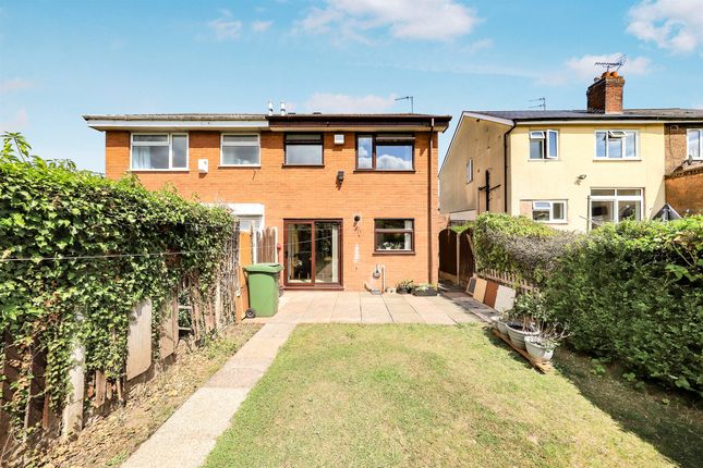32, Ryecroft Avenue, Wolverhampton photo 2