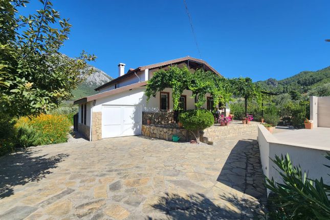 Villa for sale in Uzumlu, Muğla, Aydın, Aegean, Turkey