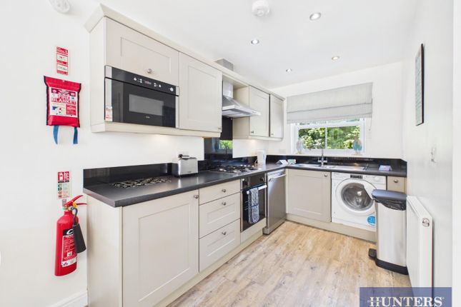 35, Trinity Way, Filey photo 2