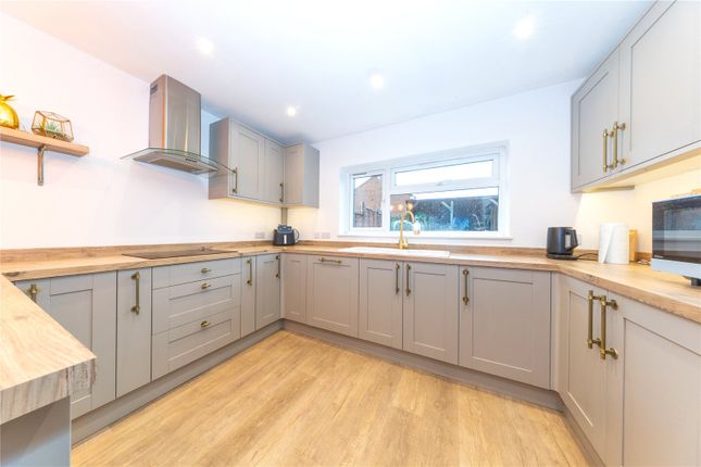 15, Summers Road, Bedfordshire photo 4