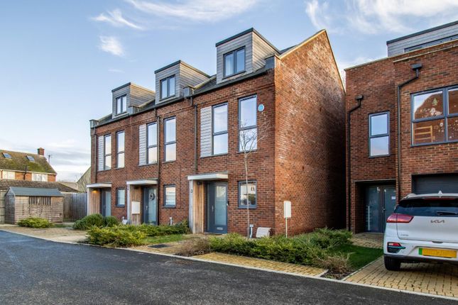 Town house for sale in Coldhams Place, Cambridge CB1