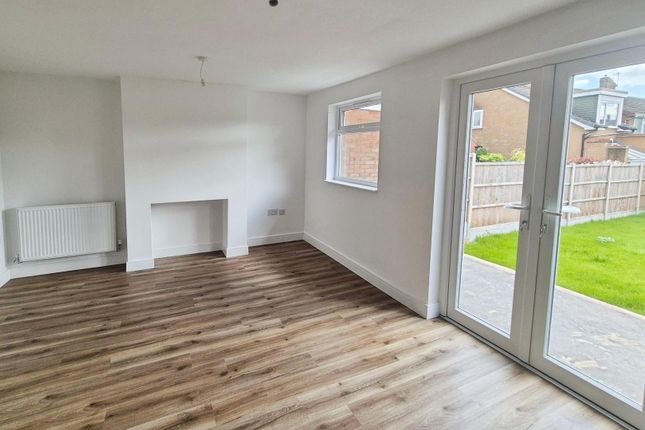3, Thorpe Avenue, Burntwood photo 2