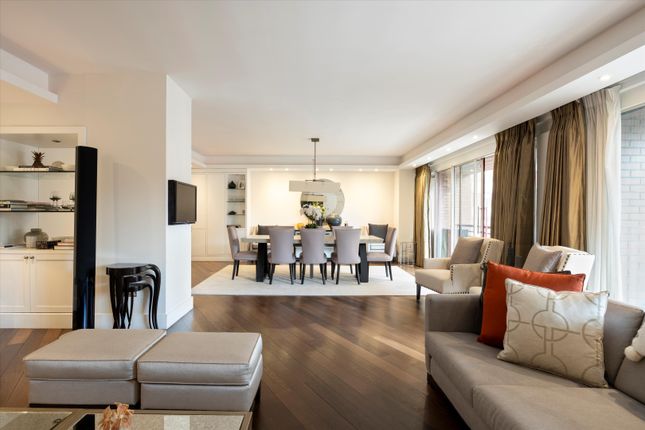 55, 55 Park Lane, London photo 4