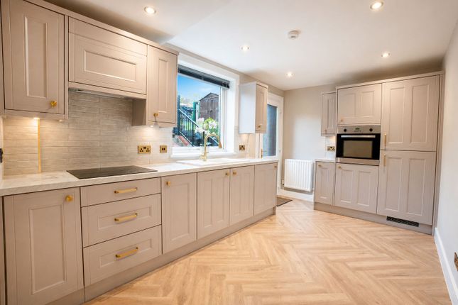 47 Bankier Road, Bonnybridge photo 4