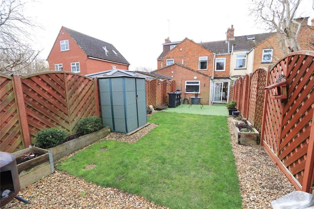 Thumbnail Terraced house for sale in London Road, Newport Pagnell, Buckinghamshire