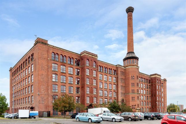 Thumbnail Flat to rent in Victoria Mill, Lower Vickers Street, Manchester
