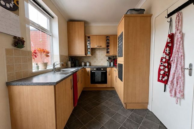 64, Holly Avenue, Blaydon photo 3
