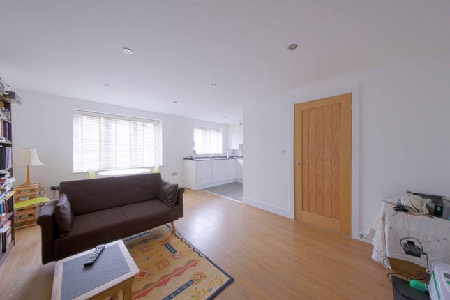 Ruby Court, Maidenhead photo 5