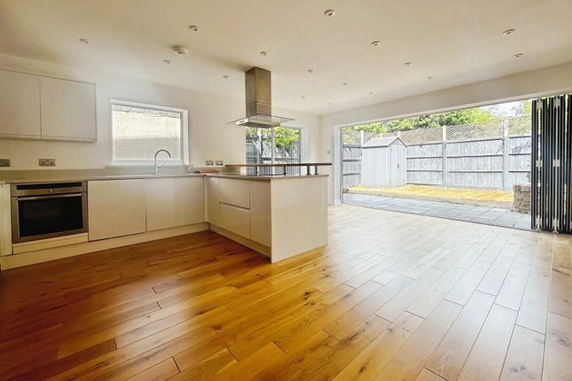 11, Britwell Road, Slough photo 2