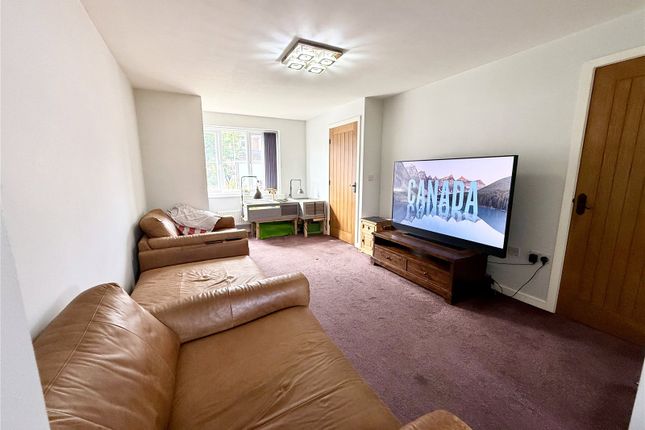 4, Alder Lane, Lancashire photo 2