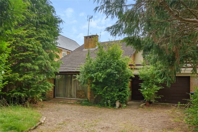 Detached house for sale in Oaklands Road, Totteridge, London
