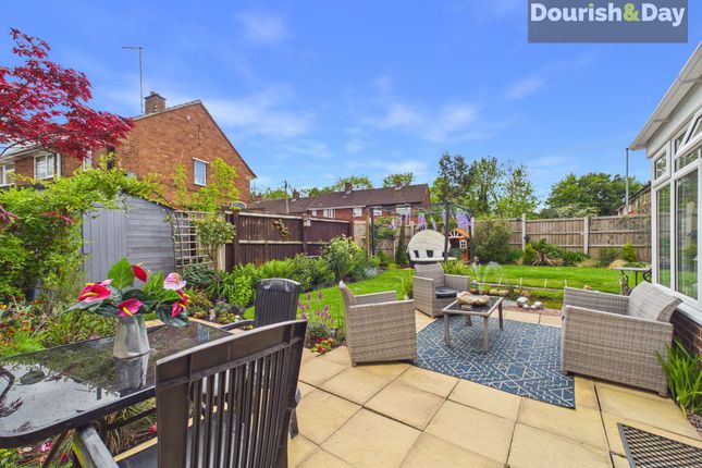 15 Oxbarn Road, Stafford photo 4