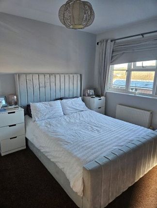 SNG OR, 18, Woodbine Close, Isle of Wight photo 5