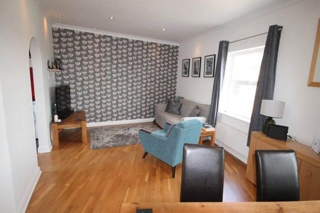 11, Queen Elizabeth Court, Waltham Abbey photo 4