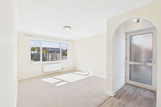 31, Meadway, Bridgwater photo 2