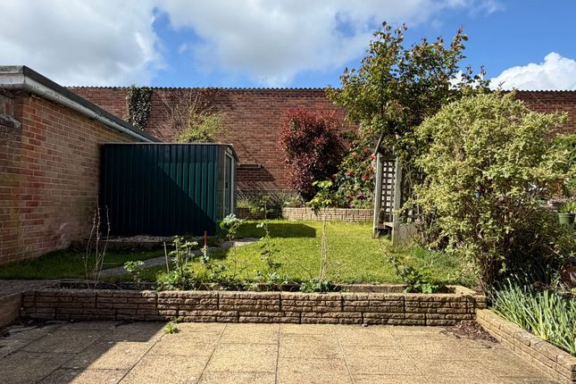 18 Whittington Close, Southampton photo 2