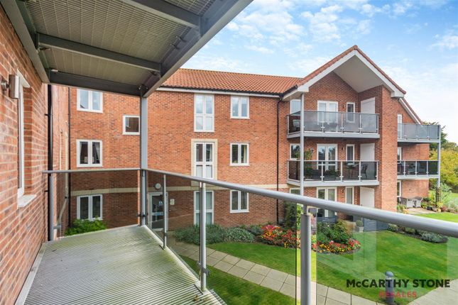 12 Andrews Court, Molescroft Road, Beverley photo 2