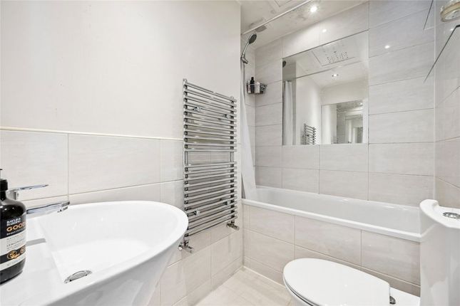Tournay Road, London photo 5
