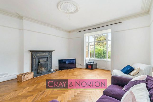 Detached house to rent in Dornton Road, South Croydon