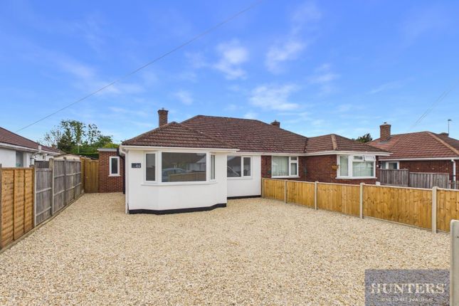 20, Wells Close, Cheltenham photo 2