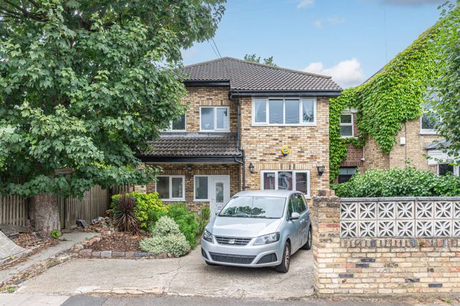 Thumbnail Detached house for sale in Kemble Road, Forest Hill, London