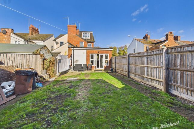 29 Stocklake, Aylesbury photo 3