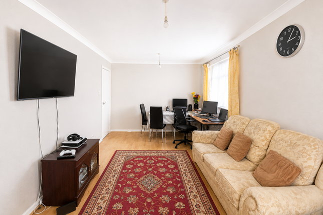 12 TRACIOUS CLOSE, HORSELL, WOKING, WOKING photo 5