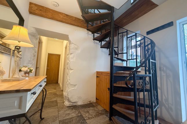 1 The Coach House,, Penally, Tenby photo 3