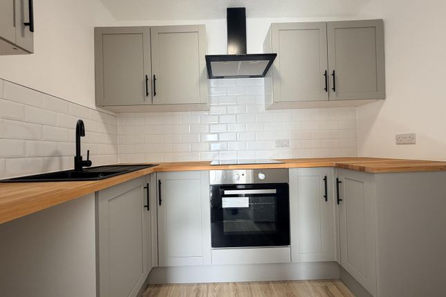 Flat, 85, Waterloo Road, Blackpool photo 5