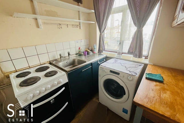 34C, Devonshire Road, Southall photo 2