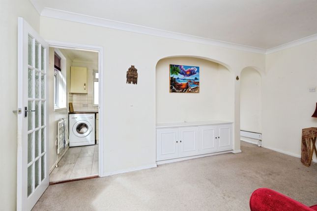 Flat 3, Vernon Lodge, 6, Spencer Road, Eastbourne photo 4