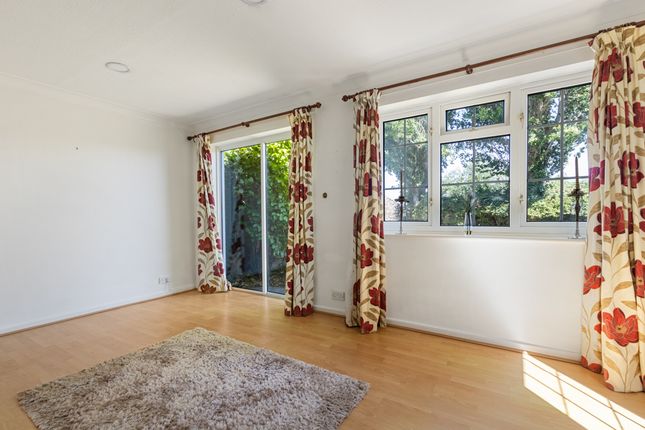 38, Pinehurst Park, Aldwick, Bognor Regis, West Sussex photo 4