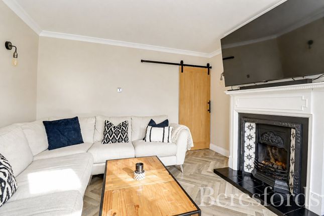130, Hatch Road, Brentwood photo 4