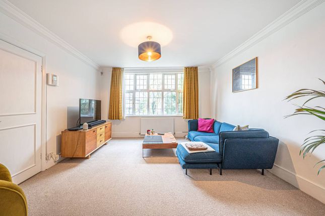 Semi-detached house to rent in Woodside Park N12, Woodside Park, London,