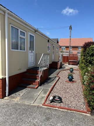 33, Lynwood Park, Preston photo 2