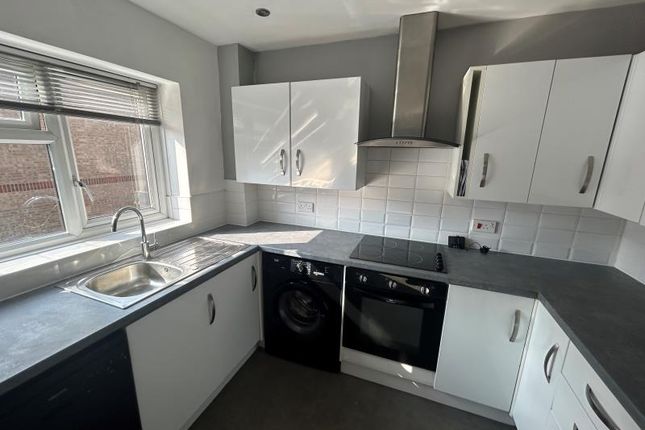6, Marjoram Close, Guildford photo 4