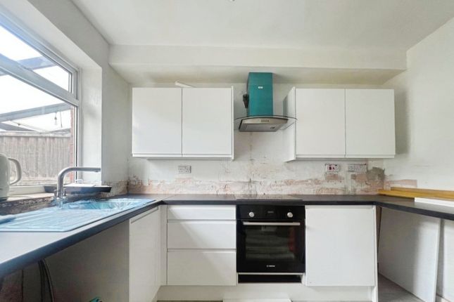 Pbox-Kitchen-317287.Jpg