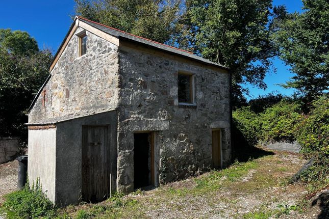 Studio parking on Barn to the rear of 38 & 36, Rosewarne Road, Hayle, £100,000