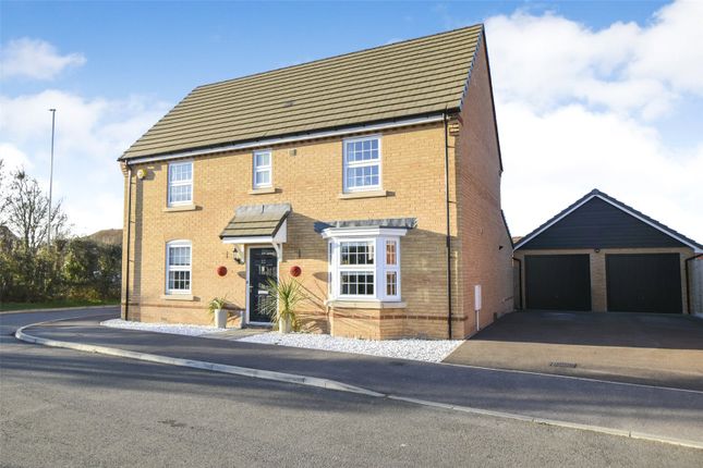 Thumbnail Detached house for sale in Hewett Lane, Hook