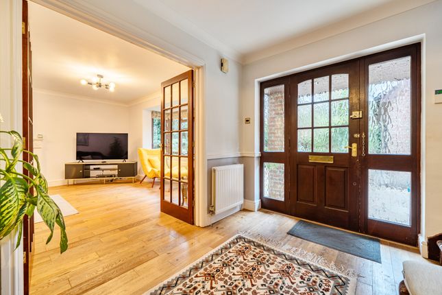 Courtenay Close, Abingdon photo 3