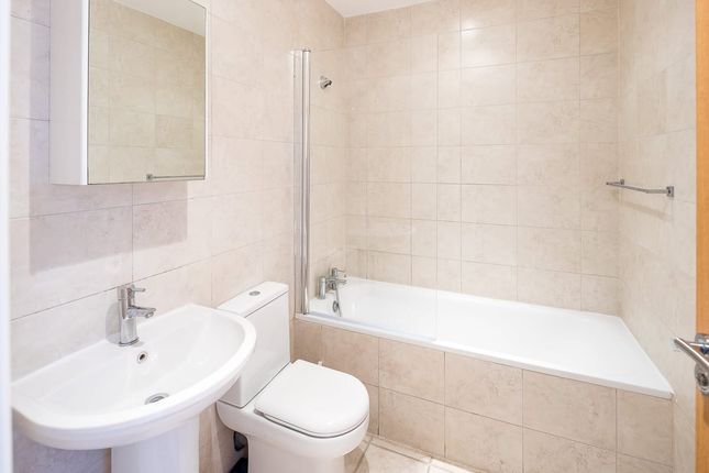 326 Edgware Road, London photo 4