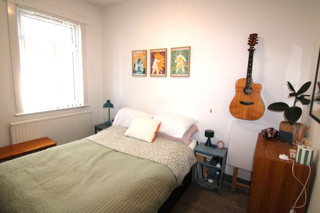 101, Duckett Road, London photo 5