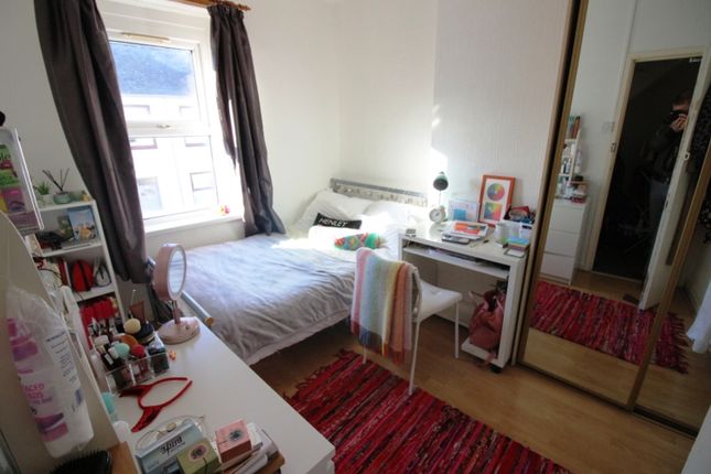 Rhymney Street, Cardiff photo 4