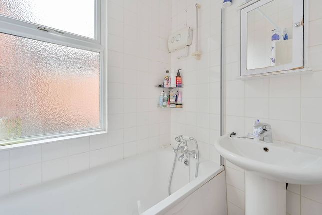 Flat for sale in South Ealing Road, South Ealing, London