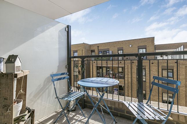 Flat Flat 63, 190 Pointelle House, London Road, Wallington photo 4